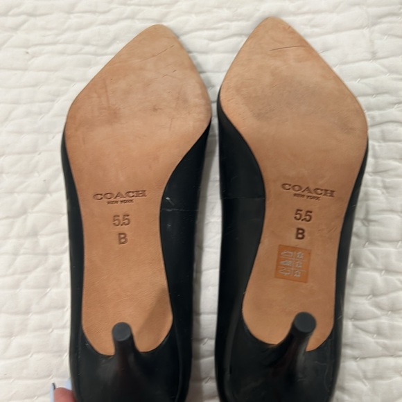 Coach black pumps, size 5.5B. Like new - Picture 4 of 5